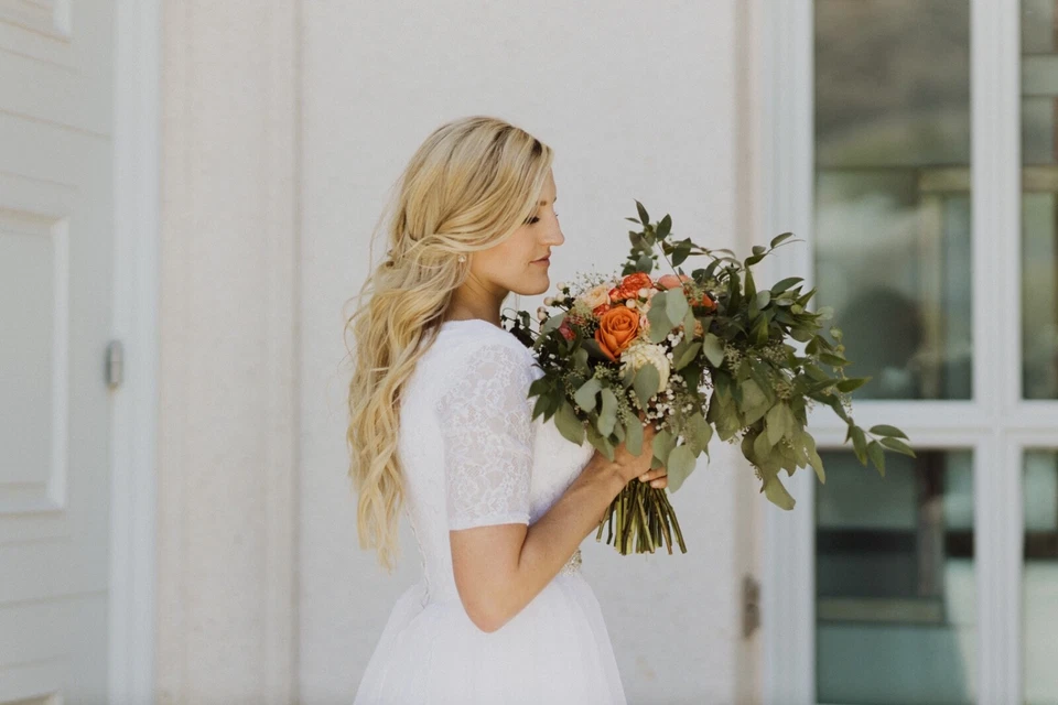 Vestido de novia romántico de encaje - Incluye velo | Detalles personalizados | Talla 4 Foto 3 de 4