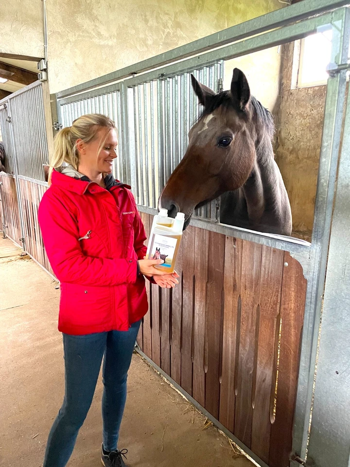 Schwarzkümmelöl für Pferde 5 Liter Kanister | direkt aus der Ölmühle Godenstedt - Bild 2 von 4