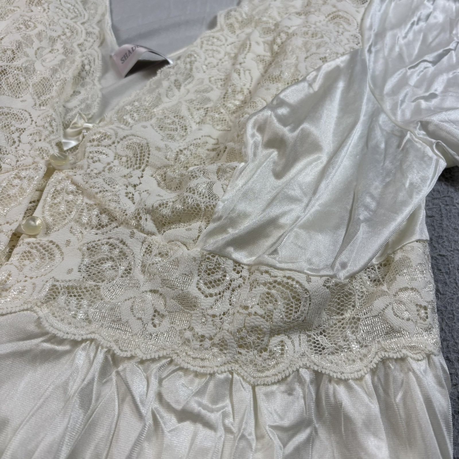 Shadowline Nightgown Robe Set Women 1X White Nylon Lace Peignoir Full Sweep Belt