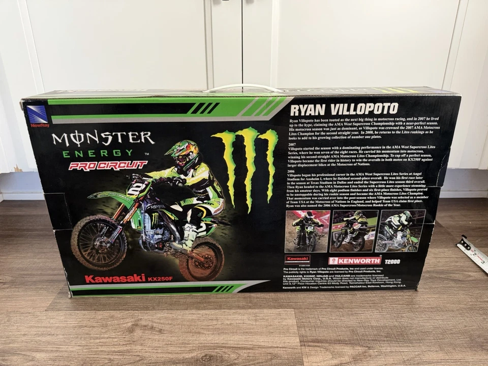 2008 Ryan Villopoto 3pc Set Kawasaki KX250F Helmet Team Truck NewRay MX Rare New - Image 2 of 4