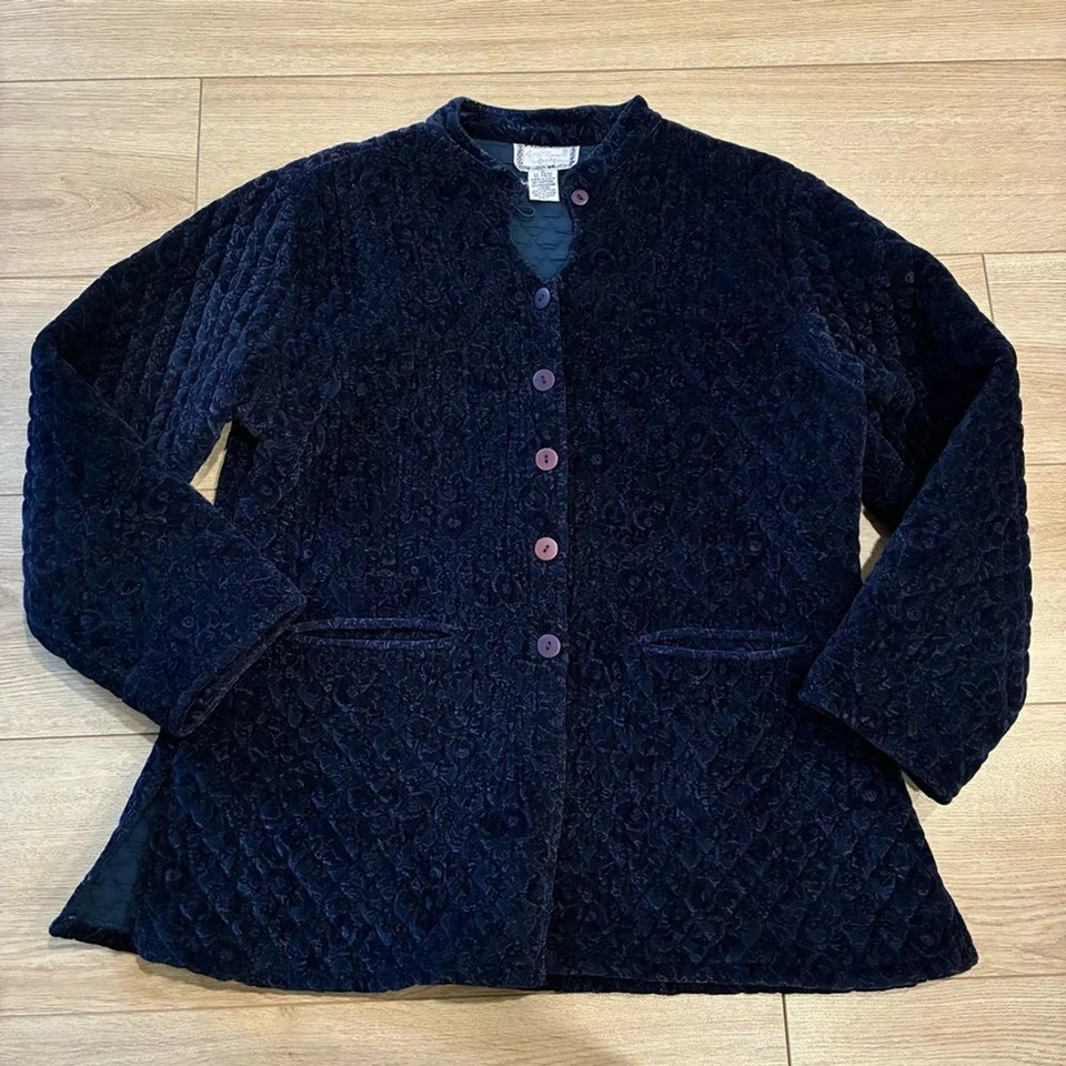April Cornell Trading Women’s Quilted Velvet Jacquard Jacket Blue Size M - Image 2 of 4