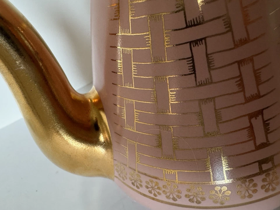 Tetera vintage HALL (EE. UU.) rosa/oro tejido canasta 6 tazas ¡COMO NUEVA! Foto 3 de 4