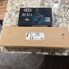 MXL BCD-1 Live Broadcast Dynamic Microphone with MXL BSD Mic stand
