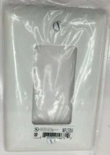 NPJ26W HUBW WALLPLATE MEDIUM SIZED 1-GANG ONE RECEPTACLE WHITE