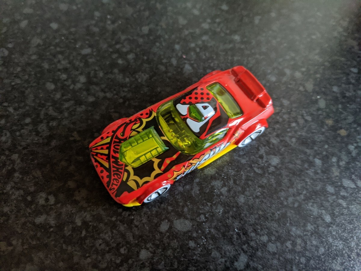 Hot Wheels Fast Fish Die-Cast Car - 1:64 Scale, HW Art Cars Series 1/10 - View #8