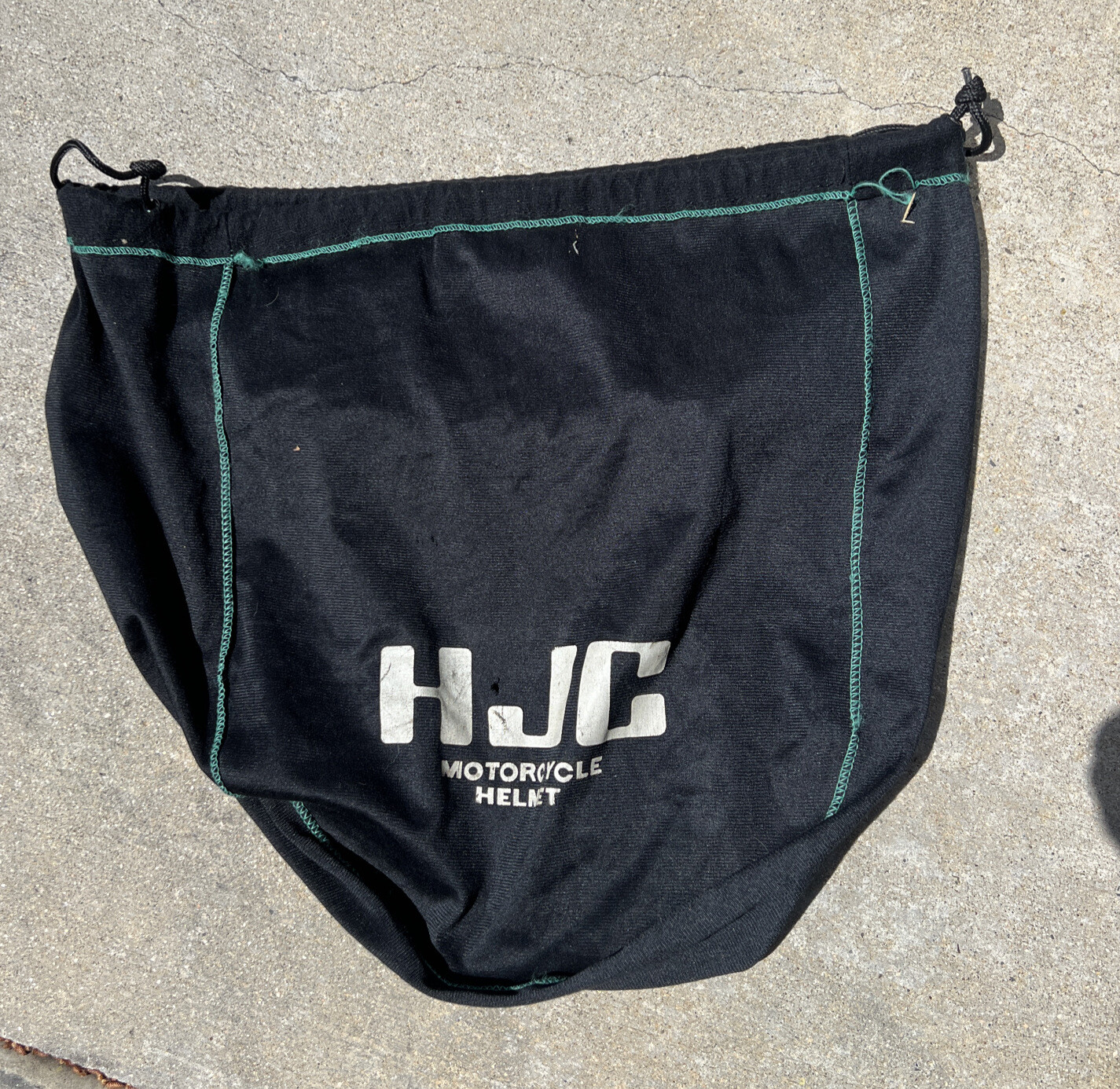 HJC Helmet Bag Sack Black With green Stitch.  ￼ Same on both sides.