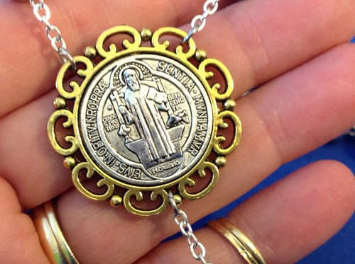 HUGE St BENEDICT ROSARY Stainless Saint Medal Large Crucifix Protection Two Tone - Picture 2 of 7