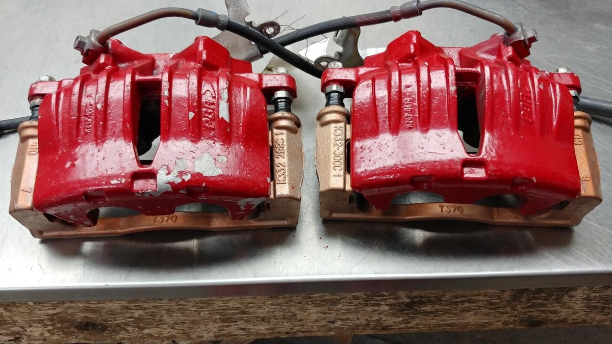 2003-2006 Chevrolet SSR OEM PBR Front 2 Piston Brake Calipers