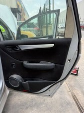 Porte arrière et accessoires Mercedes 208