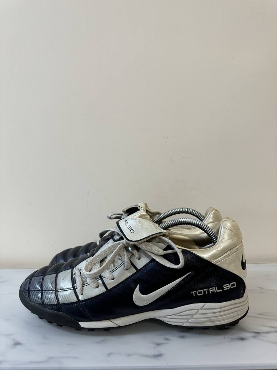 Nike Total 90 TF Astro Turf RARE 2003 US 8,5 T90 Soccer Shoes