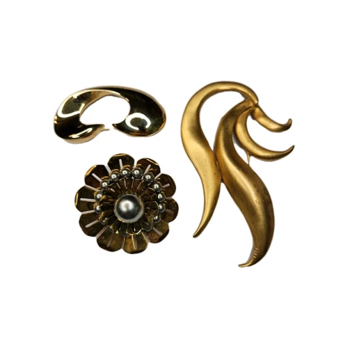 lot of 3 goldtone copper estate brooches pin abstract swirl flower daisy