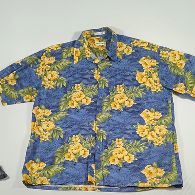 Pierre Cardin Men's XL Blue Hawaiian Floral Woven Cotton Short Sleeve Button-Up