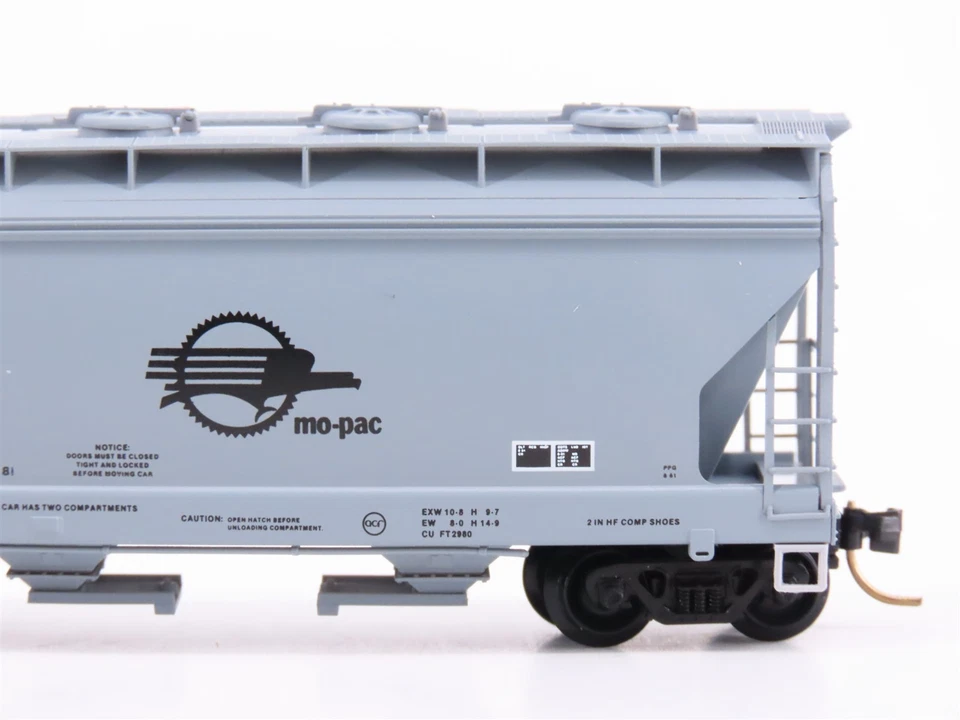 N Micro-Trains Line MTL 92030 MP Missouri Pacific Mo-Pac 2-Bay Hopper #705735 - Image 3 of 4