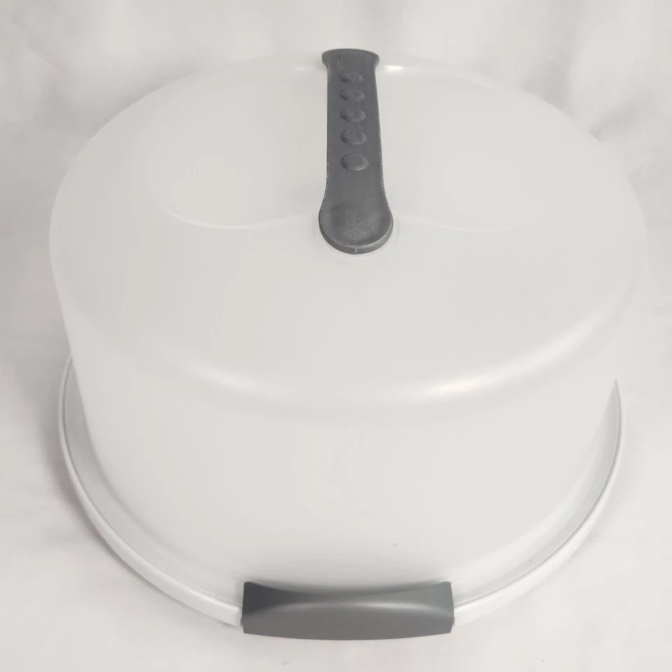 Servidor de bolo Sterilite comporta porta-bolos redondo 12” com tampa alça branca em excelente estado usado - Imagem 4 de 4