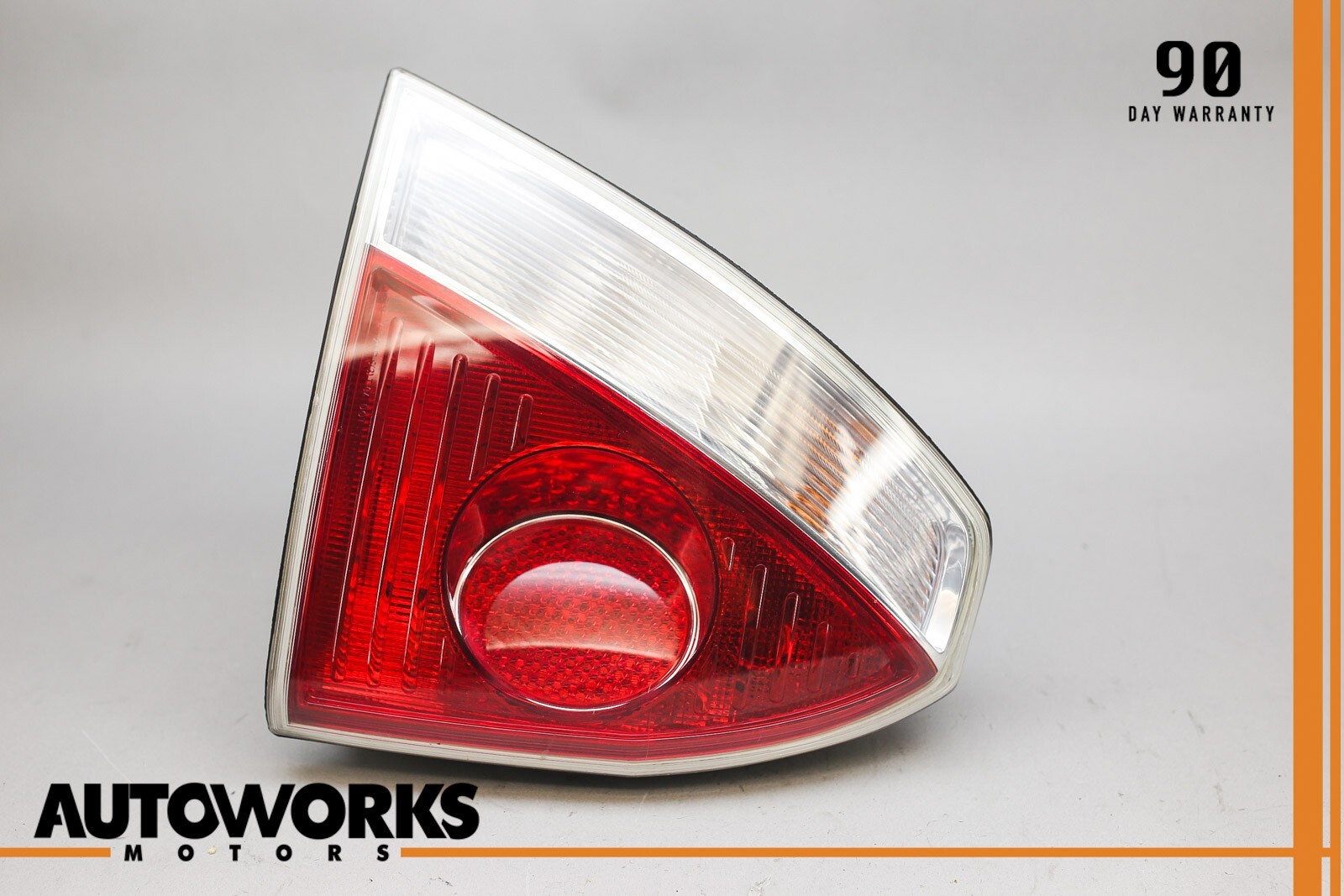 03-08 Maserati Quattroporte M139 Right Passenger Side Tail Light Lamp 191102 OEM