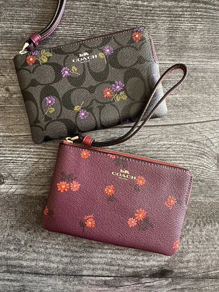 Coach, Bags, Coach Corner Zip Wristlet In Signature Canvas Floral Print