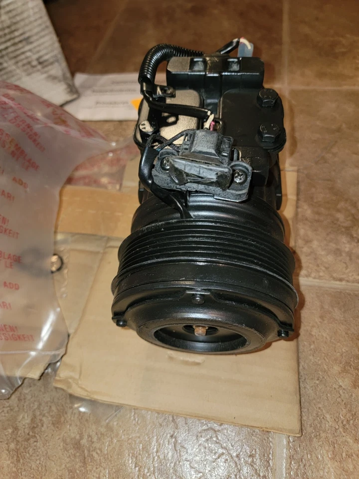 Компрессор кондиционера Mercedes 57322 - Изображение 4 из 4