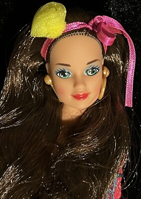 Italian Barbie Doll of the World 90's Teresa  Brunette Hair Bendable Knees F-17