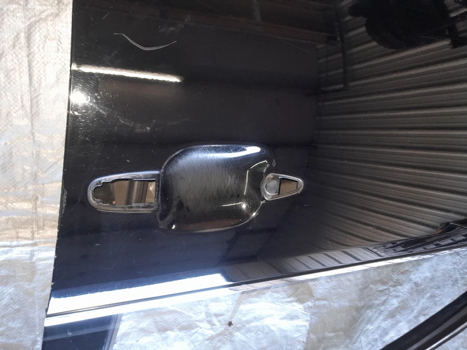 2001-2006 LEXUS LS430 FRONT LEFT DRIVER  SIDE DOOR SHELL 2002 2003 2004 - Image 3 of 4