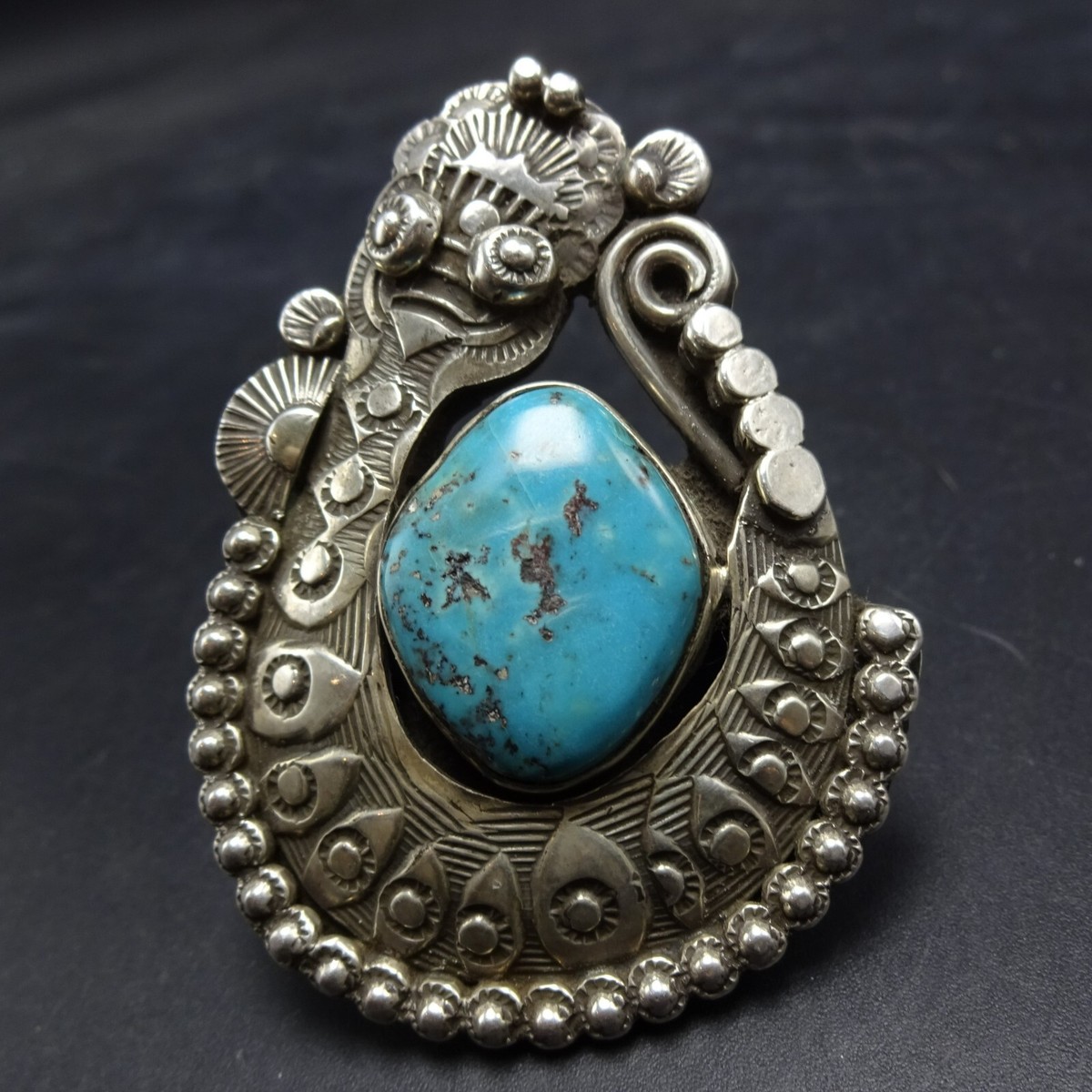 Tremendous Vintage Native American Navajo Sterling Silver Snake Coin Green Turquoise Bracelet Tremendous Vintage Native American Navajo Sterling Silver Snake Coin Green Turquoise Bracelet