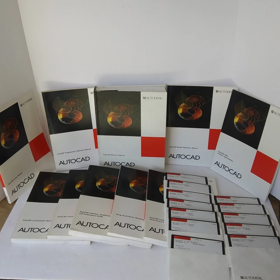 AutoCAD Release 12 for Windows V3.1 Autodesk Manuals & 5.25" Floppy Disks - Image 2 of 4