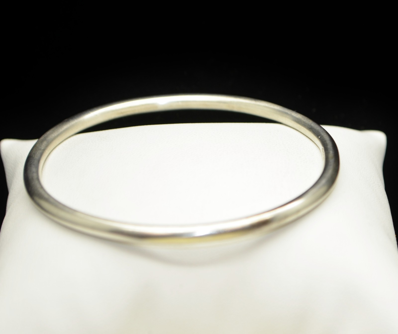 Sterling Silver Smooth Rounded Bangle Bracelet 7.… - image 3
