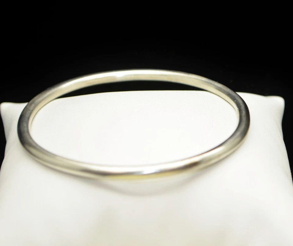 Sterling Silver Smooth Rounded Bangle Bracelet 7.5" #FME744 - Image 3 of 3