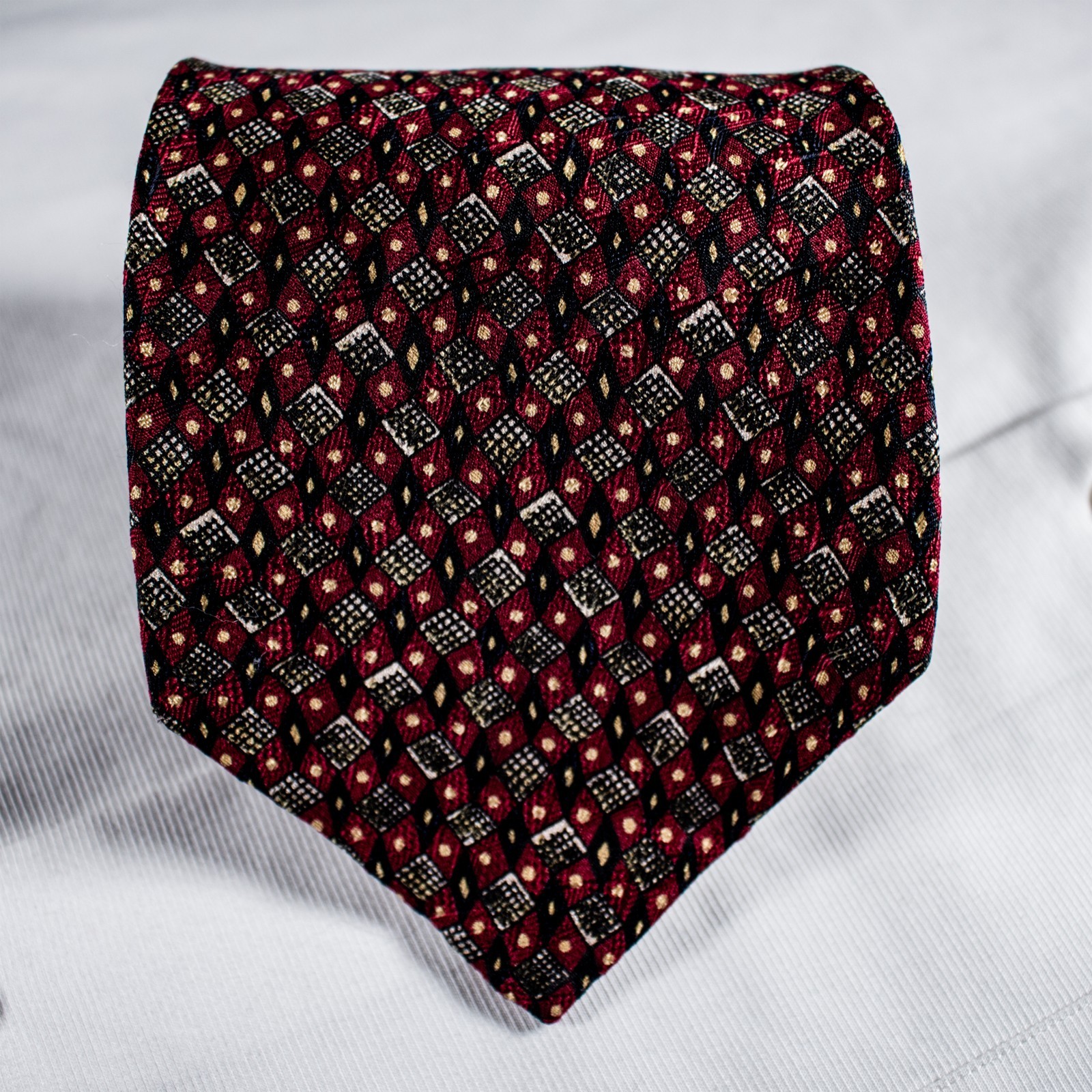 ROBERT TALBOTT Red Black Gray Geometric Silk Neck… - image 12