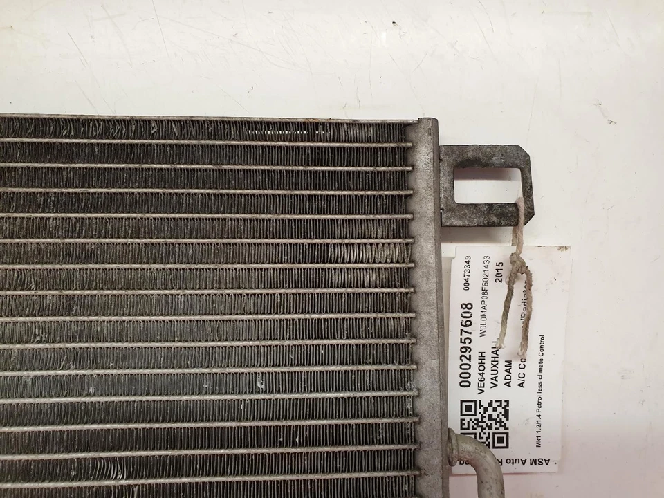 VAUXHALL ADAM MK1 2015 AIR CON CONDENSER 1.2L PETROL A12XEL 95530541 - Image 2 of 4