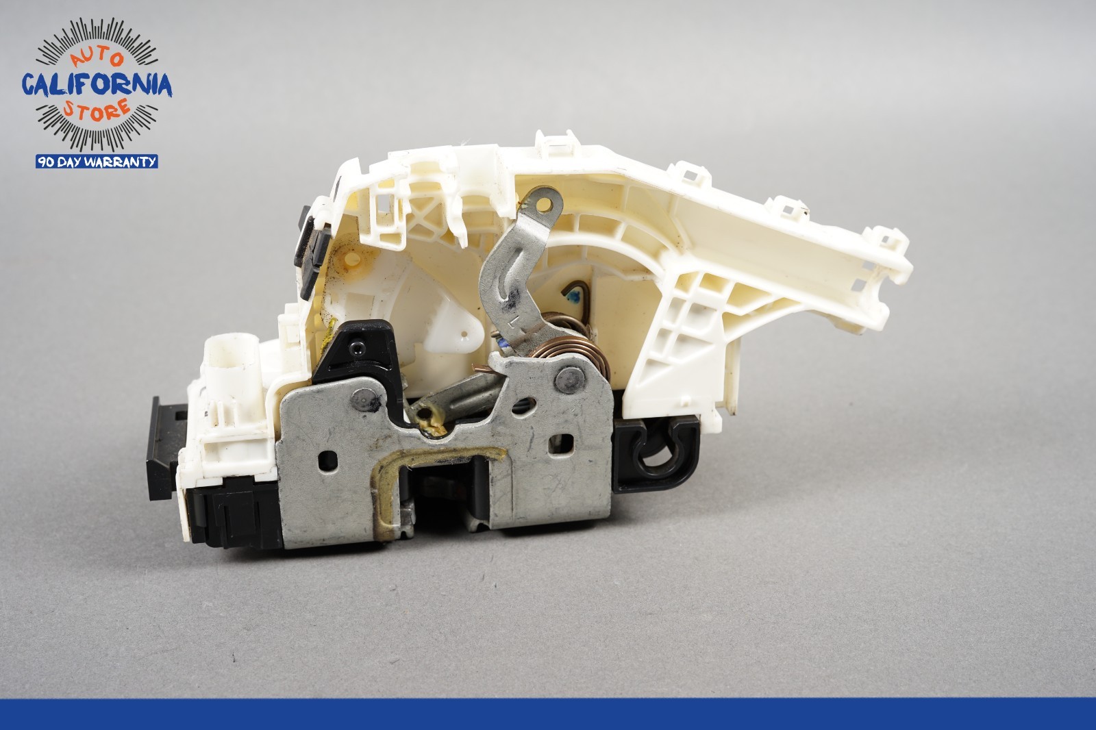 14-17 Maserati Ghibli Front Left Driver Door Lock Latch Actuator P4021602303 OEM
