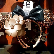 Diadema Aulani Hawaii Parques Disney Flor Negra Cobre Plumeria Orejas Minnie