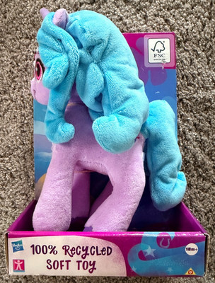 My Little Pony Izzy Moonbow Plüsch   100% recycelt   Stofftier   23 cm groß