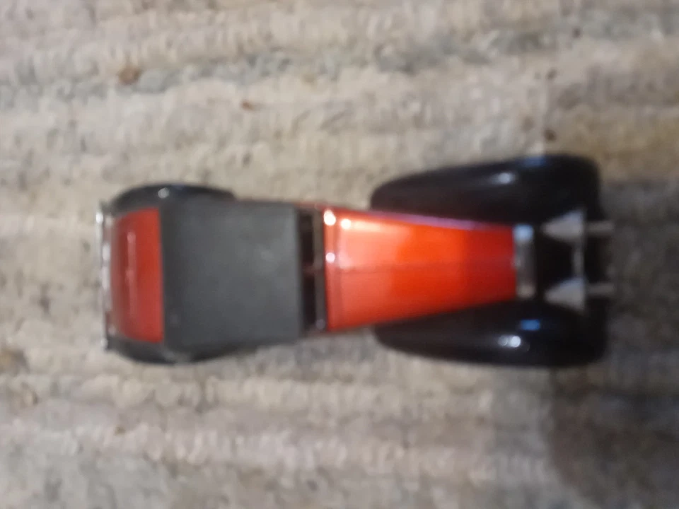 Modelos de Antaño Y.17 - 1938 Hispano Suiza 1/43 Rojo Cereza Negro Base #123 Foto 4 de 4