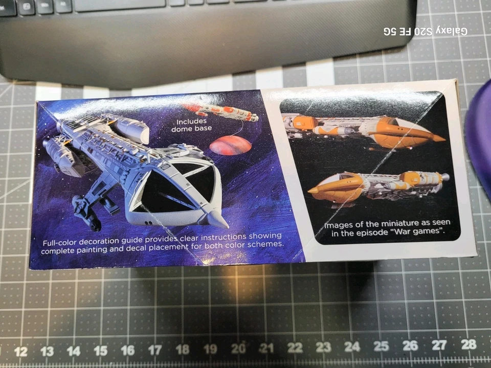 ESCALA 1/72 ESPACIO 1999 HALCÓN INTERCEPTOR CON FOTO GRABADO CABINA INTERIOR KIT Foto 3 de 4