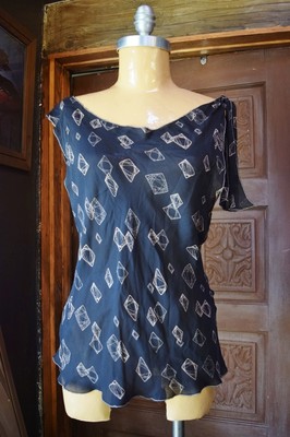 MAXSTUDIO Womens 100% Silk Sleeveless Assymetrical Blouse Geometric Print