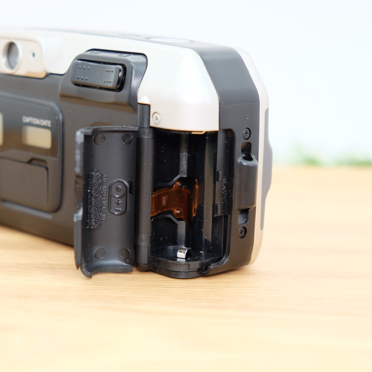 Canon Autoboy Luna XL Panorama Ai-AF 35mm Film Camera From