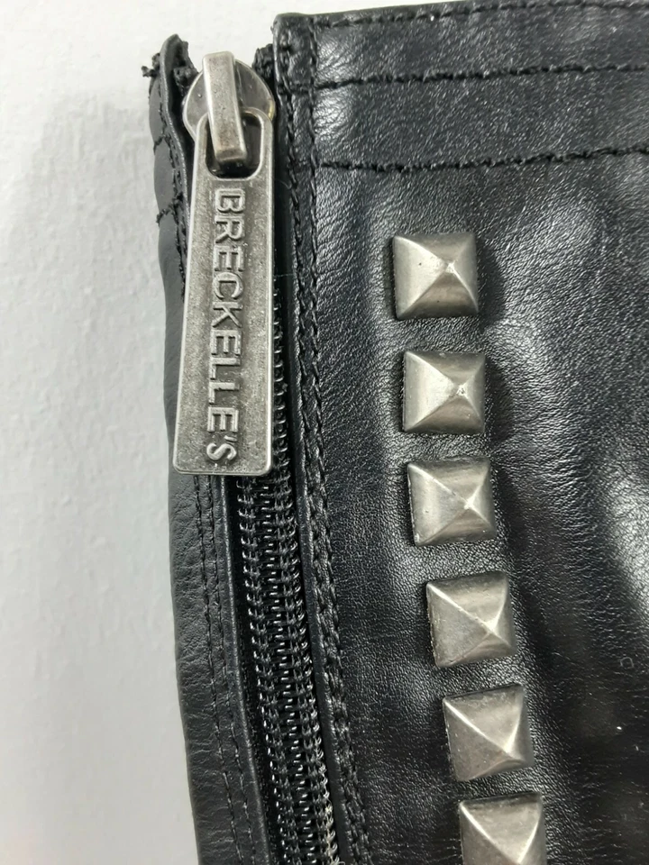 Breckelle's 靴子女式 6 码黑色人造皮革侧拉链和铆钉带盒 — 第 4/4 张图片