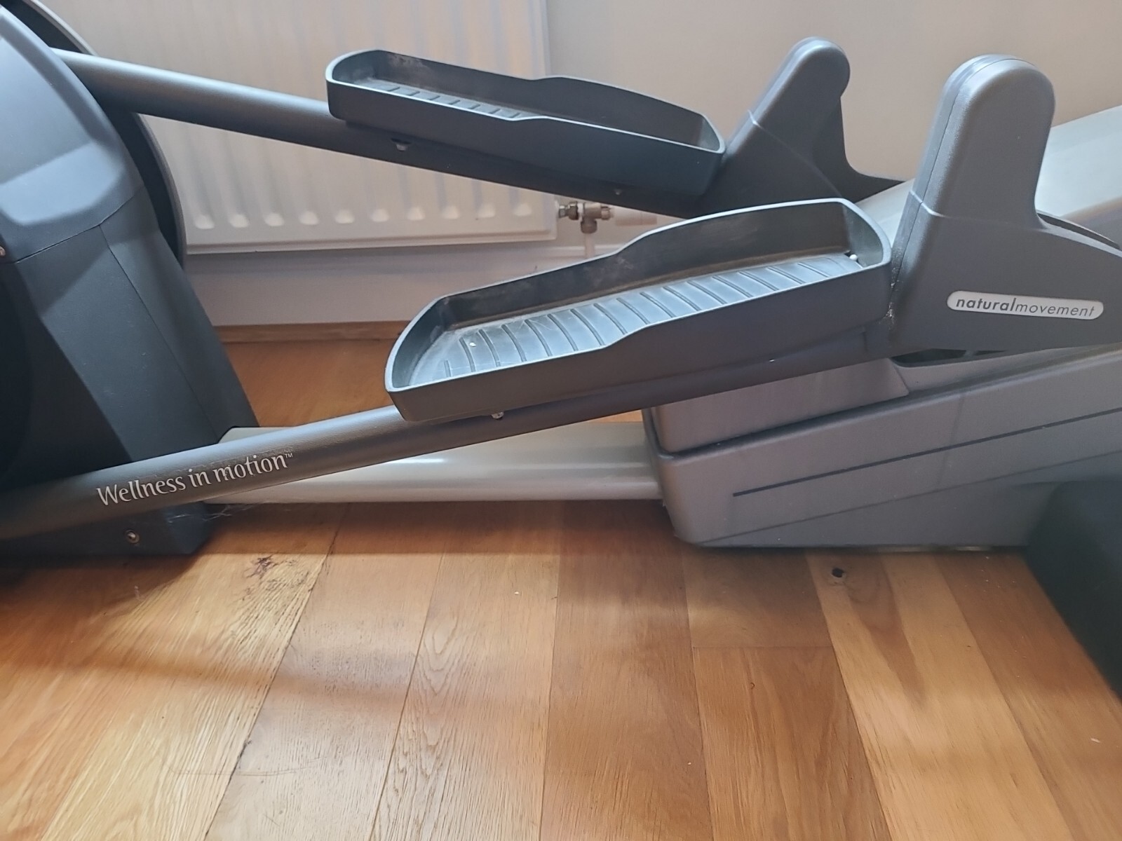 Technogym Synchro Cross Trainer Excite 700IP + Screen Commercial Gym