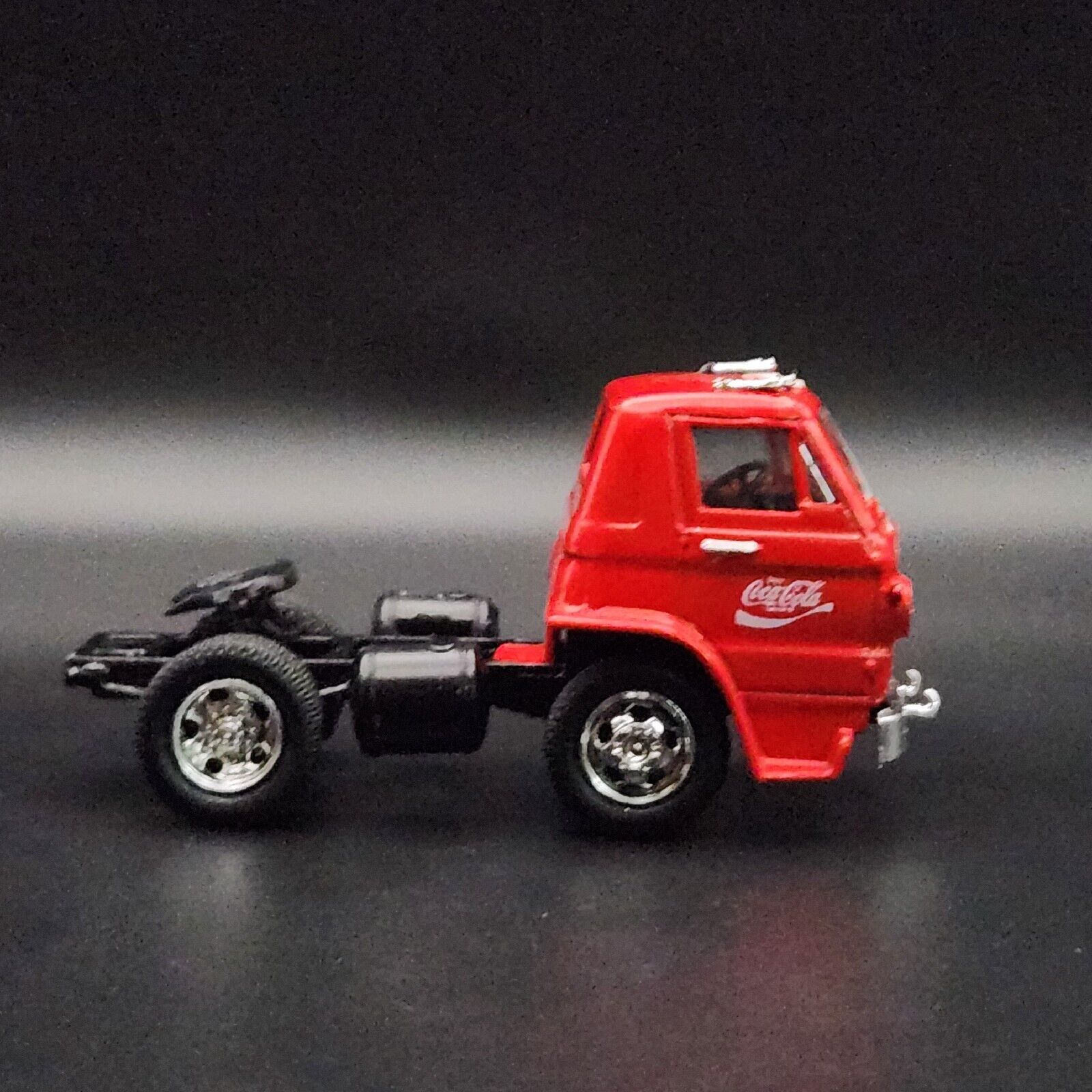 Miniatura Caminhão Dodge L600 Coe + Van 64 Coca Cola M2 1/64 - Alfabay -  Cubo Mágico - Quebra Cabeças - A loja de Profissionais e Colecionadores!