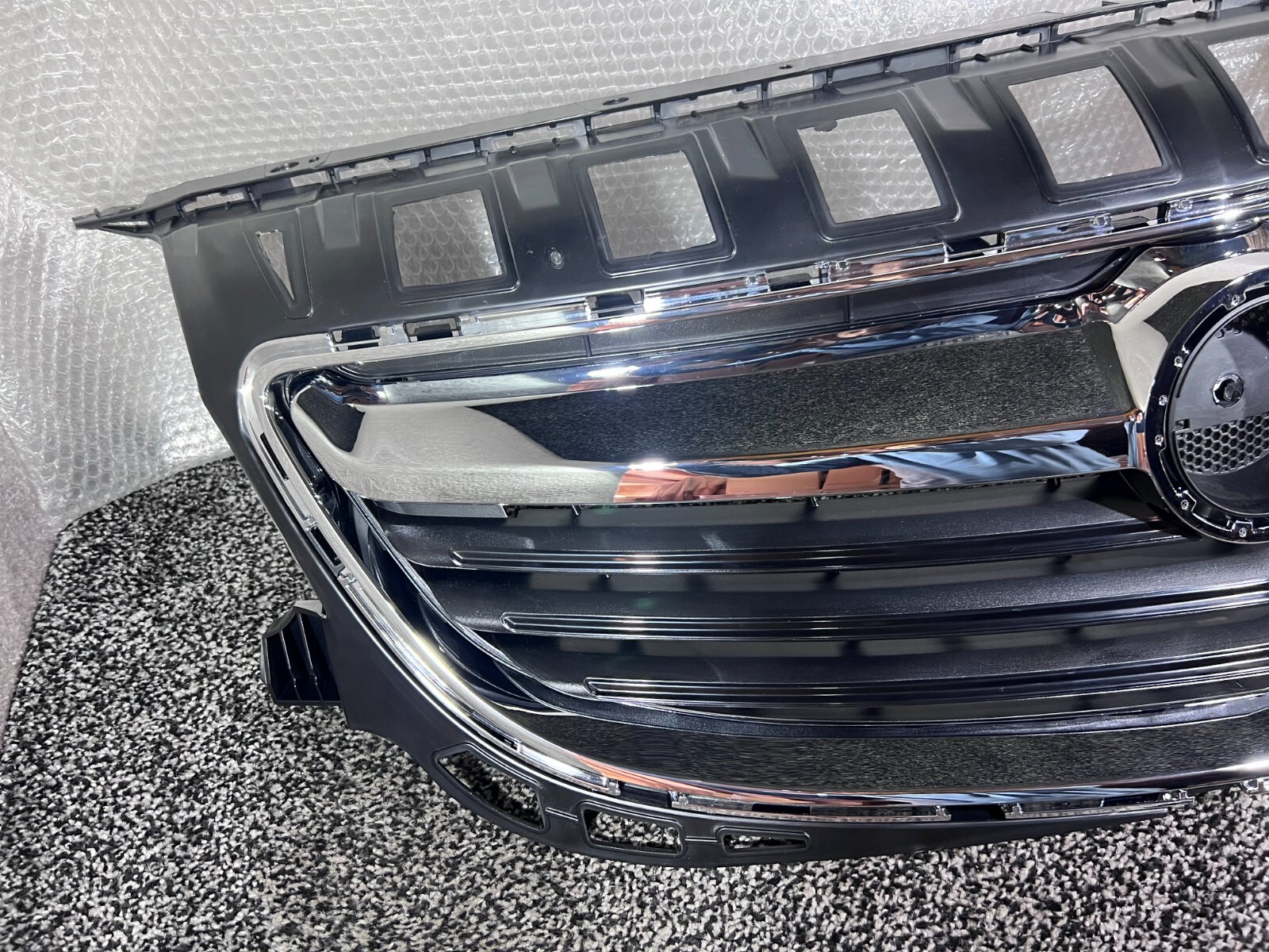 2014 2017 VAUXHALL INSIGNIA FACELIFT FRONT BUMPER TOP GRILL CHROMES + BADGE eBay