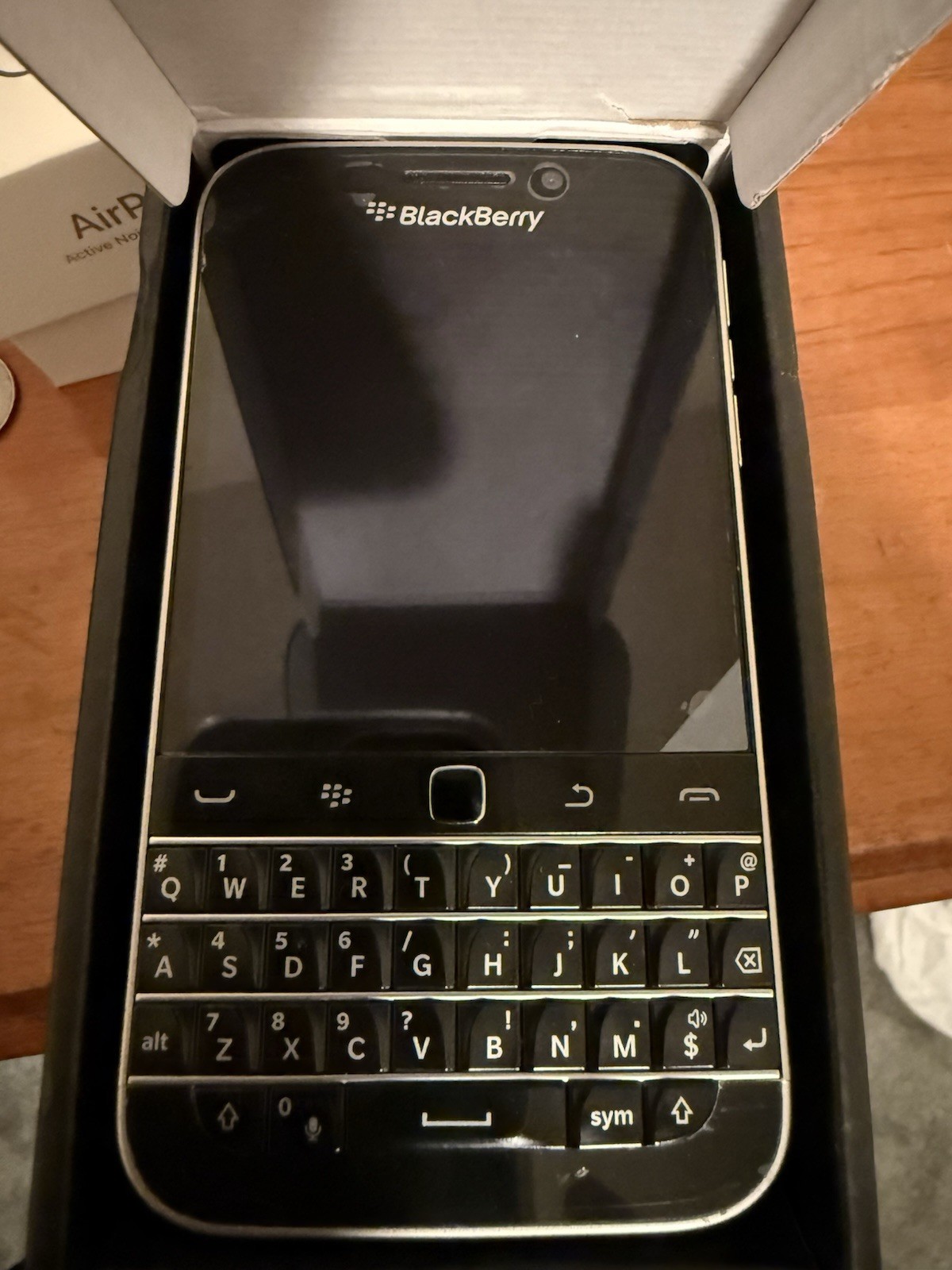 Blackberry Classic Q20 Smartphone Unlocked