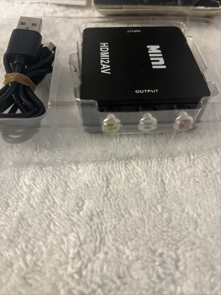 New Open Box Blackweb HDMI To Composite AV Adapter 1080p BWA18AV004 - Image 3 of 4