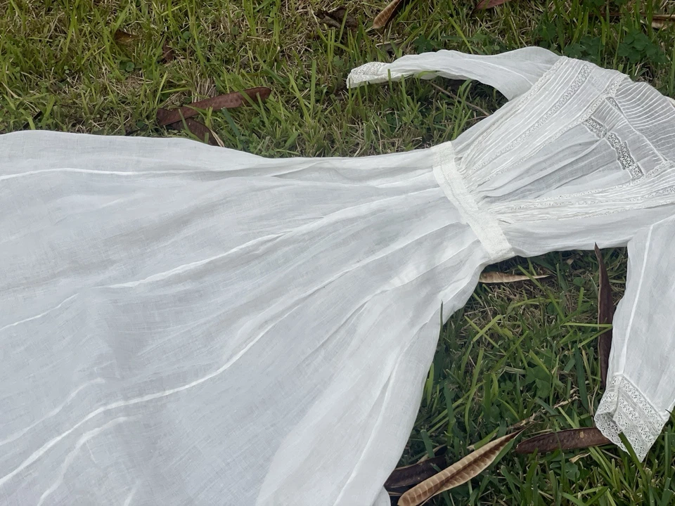 Antique 1910 Victorian Edwardian dress White/ivory thin Cotton/Silk Dres SZ XS-S - Image 4 of 4