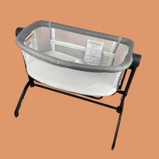 Baby Delight Beside Me Wink Bassinet & Bedside Sleeper model 06120 Grey