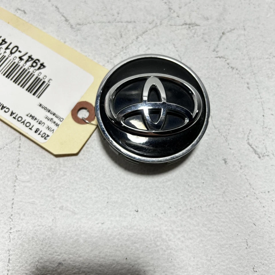 2015-2020 Toyota Camry XLE Center Cap Hub Cap Toyota Highlander OEM - Image 3 of 4