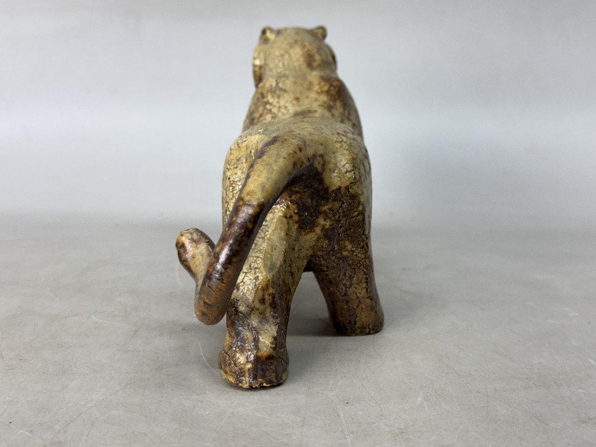 Y8792 OKIMONO Seto-ware Tiger figurine signed box Japan antique