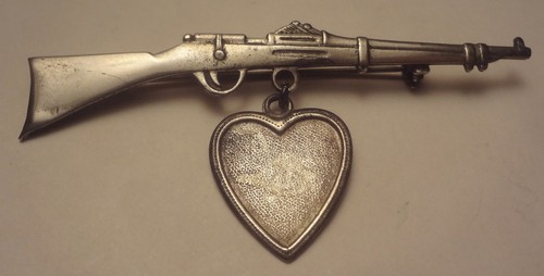 WWI -STERLING SILVER - MILITARY - BOLT ACTION RIFLE - SWEETHEART PHOTO FRAME PIN