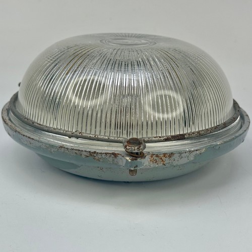 Vintage French Grey Heavy Cast Iron & Prismatic Glass Industrial Bulkhead Light - Picture 10 of 24