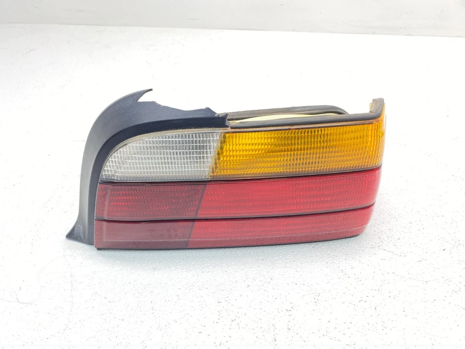 91-99 BMW E36 Serie 3 M3 2 Puertas Trasero Derecho Pasajero Luz Trasera Unidad OEM✅ Foto 2 de 4