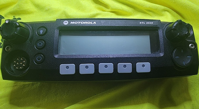 Motorola M5 Control head (Complete with chib) for use with XTL2500    FLASH SALE